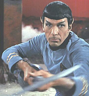 Spock attackiert mit der Lirpa